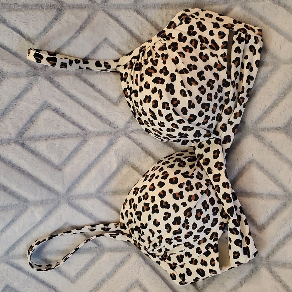 COCO REEF Leopard Enrapture underwire Bikini Swim top 32C/34C LIKE NEW!!